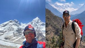 Un alpinist britanic a cucerit Everestul pentru a 16-oară. Acum 26 de ani când avusese un accident i s-a spus că nu va mai putea merge fără sprijin – The Times