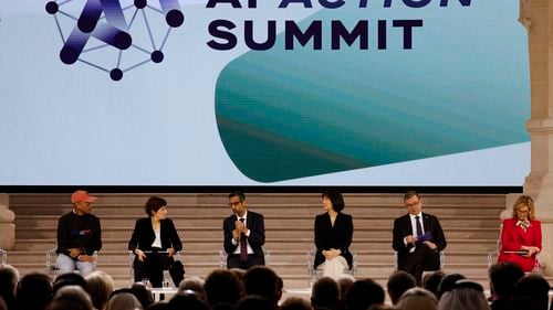 Investițiile în inteligența artificială au crescut cu 62% la nivel global, ajungând la 110 miliarde de dolari în 2024 / Europa, într-o poziție secundă: a primit 12,8 mld. dolari / Finanțările pentru startup-urile de tehnologie au scăzut, per total, cu 12% (INFOGRAFICE)