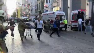 Explozie în Turcia. MAE anunță că nu sunt români printre decedați  / Meciul dintre Beşiktaş și Antalyaspora fost amânat / Erdogan: ”Explozia din Istanbul a fost un atac laș"