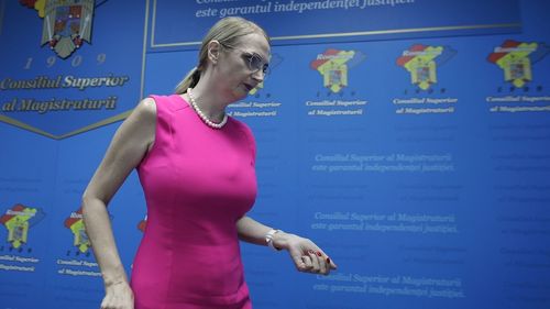 SURSE Nicușor Dan a luat în calcul să conteste la CCR numirea Liei Savonea  în fruntea Înaltei Curți / Președintele a sunat-o pe Savonea pentru a-i cere să renunțe la candidatură / Ce spune șeful statului