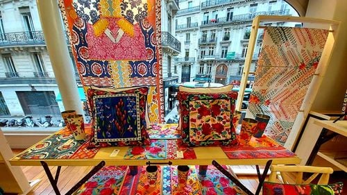 Celebra casă de parfumuri Fragonard lansează colecția de primăvară ”Couleurs roumaines” inspirată din artizanatul româneasc