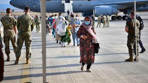 Afganistan: Talibanii au anunțat că reiau procedura de eliberare de pașapoarte