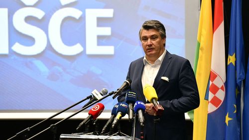 Preşedintele Croaţiei, Zoran Milanovic, nu va participa încoronarea regelui Charles pentru că i s-a stricat avionul/ Croația, reprezentată de ministrul de Externe, care merge la Londra cu un avion de linie