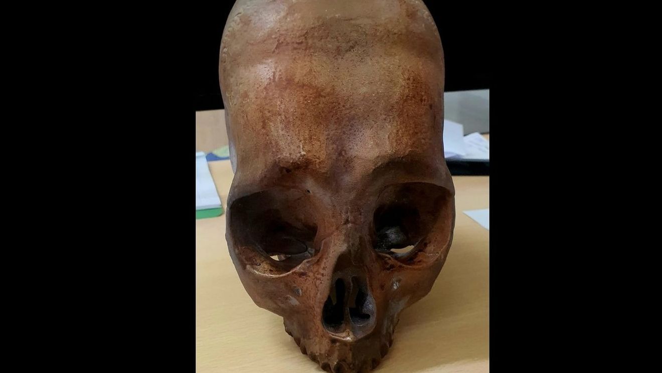 Cine erau acești oameni? Prinţesa cu craniul alungit, dovadă a deformării craniilor în zona Buzăului / ”Din fragedă pruncie se aplicau diverse legături, fașe pe craniu”