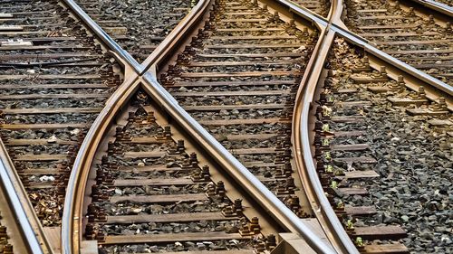 Proiectul tehnic al Trenului metropolitan Mureș, aprobat de CFR / Investiție de 120 de milioane de euro, 85% fiind fonduri europene / ”O să fie niște trenuri moderne, dotate, cu podea joasă”