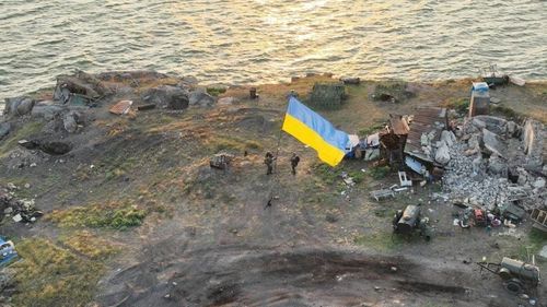 Rusia confirmă că a atacat din nou cu rachete Insula Șerpilor și susține că a ucis mai mulți miliari care încercau să arboreze steagul Ucrainei pe insulă