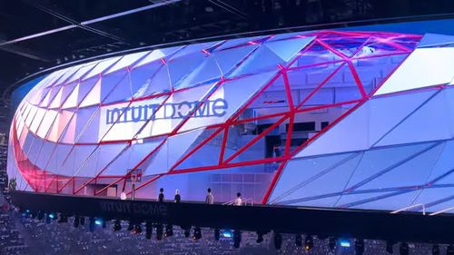 VIDEO Imagini spectaculoase - Cum arată Intuit Dome, arena de două miliarde de dolari care a fost inaugurată în NBA