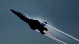 J-35A, arma secretă a Chinei? Suspiciuni privind începutul producției de serie