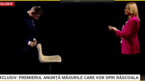 VIDEO Marcel Ciolacu a refuzat să stea pe scaun la începutul unui interviu la Realitatea, boicotată de PSD/ Întrebat dacă folosește subvențiile partidului ca să cumpere presa: ”Vă simțiți cumpărată? Nimeni n-a reușit să cumpere presa”