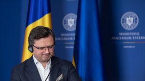Kuleba, reproș pentru SUA, Olanda și România, din cauza întârzierii livrărilor de sisteme Patriot: „Sunt gata de livrare, lipsește doar aprobarea finală” /  „Plătim pentru aceste întârzieri cu pierderi de vieți”