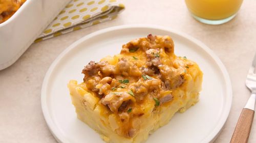 Hash Browns cu ouă, cel mai bun mic dejun gătit la cuptor / Consistent și sățios, se prepară mai repede decât ai crede