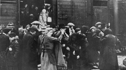 Ziua Internațională de Amintire a Holocaustului: Ce a fost Holocaustul? Întrebări și răspunsuri