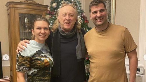 VIDEO Ștefan Hrușcă a fost cu colindul acasă la Simona Halep / ”O seară de ajun de neuitat”
