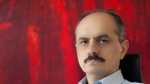 Centrul de cercetare Oncogen din Timișoara a început testele pentru un vaccin anti-coronavirus, care nu a trecut încă prin procesul de validare științifică. Profesorul Virgil Păunescu: ”Este vaccin dezvoltat de noi, sperăm să putem intra în producție în câteva luni”