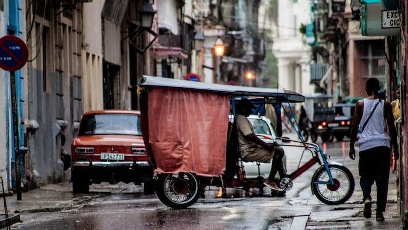 Guvernul cubanez crede că electricitatea în țară va fi restabilită luni seară