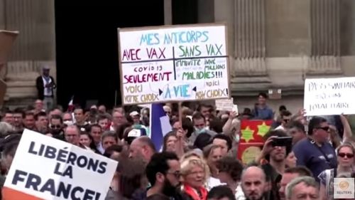 Macron, în război cu antivacciniștii: Nu voi ceda violenței lor radicale / Atitudinea lor este o ameninţare pentru democraţie