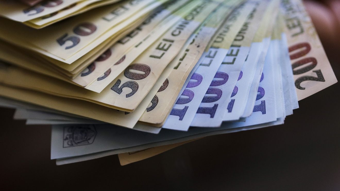 Ministerul Finanţelor a planificat împrumuturi de aproape 8 miliarde lei de la bănci, în aprilie