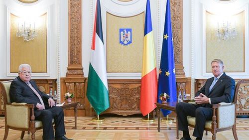 Klaus Iohannis, la vizita preşedintelui Palestinei la Bucureşti: ”Marți va fi semnat noul Program bilateral în domeniul Educaţiei şi Acordul privind cooperarea în prevenirea şi combaterea criminalităţii organizate şi terorismului”