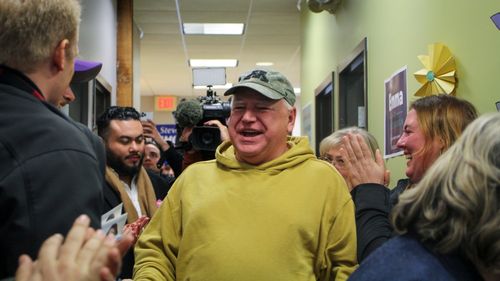 Cele 5 momente virale care l-au dus pe Tim Walz de la statutul de necunoscut la cel de candidat al Partidului Democrat la funcția de vicepreședinte al Statelor Unite