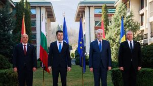 Orban îi explică lui Ciucă, după întâlnirea acestuia cu premierul Bulgariei: Până la a construi 5 poduri peste Dunăre, România are alte două probleme majore cu Bulgaria pentru care ar putea chiar să bată cu pumnul în masă