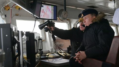 Rusia se declară pregătită să deschidă focul asupra navelor străine ce intră „ilegal” în apele sale teritoriale