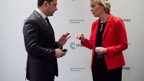 Ursula von der Leyen l-a asigurat pe Volodimir Zelenski că "Rusia va plăti un preț mare"