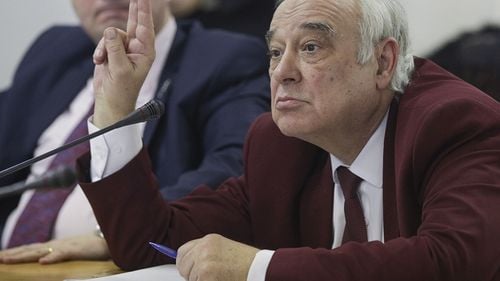 EXCLUSIV O consilieră de la Comisia Națională de Prognoză a recunoscut la Parchet faptul că a falsificat documente prin care sute de localități urmau să primească finanțări de la buget în cadrul unui program de 10 miliarde de euro inventat de Liviu Dragnea