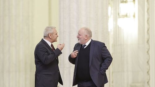 EXCLUSIV Comisia Europeană amenință în premieră România cu ”opțiunea nucleară” - declanșarea Articolului 7. MCV va fi înlocuit cu un mecanism și mai dur dacă modificările la Codurile penale, făcute în favoarea infractorilor, vor intra în vigoare