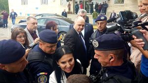 Instanța Supremă a decis ca Sorina Pintea, fost ministru PSD al Sănătății acuzată de corupție, să fie judecată de Tribunalul Maramureș în dosarul de mită. În zece luni de la trimitere în judecată, dosarul s-a plimbat între instanțe