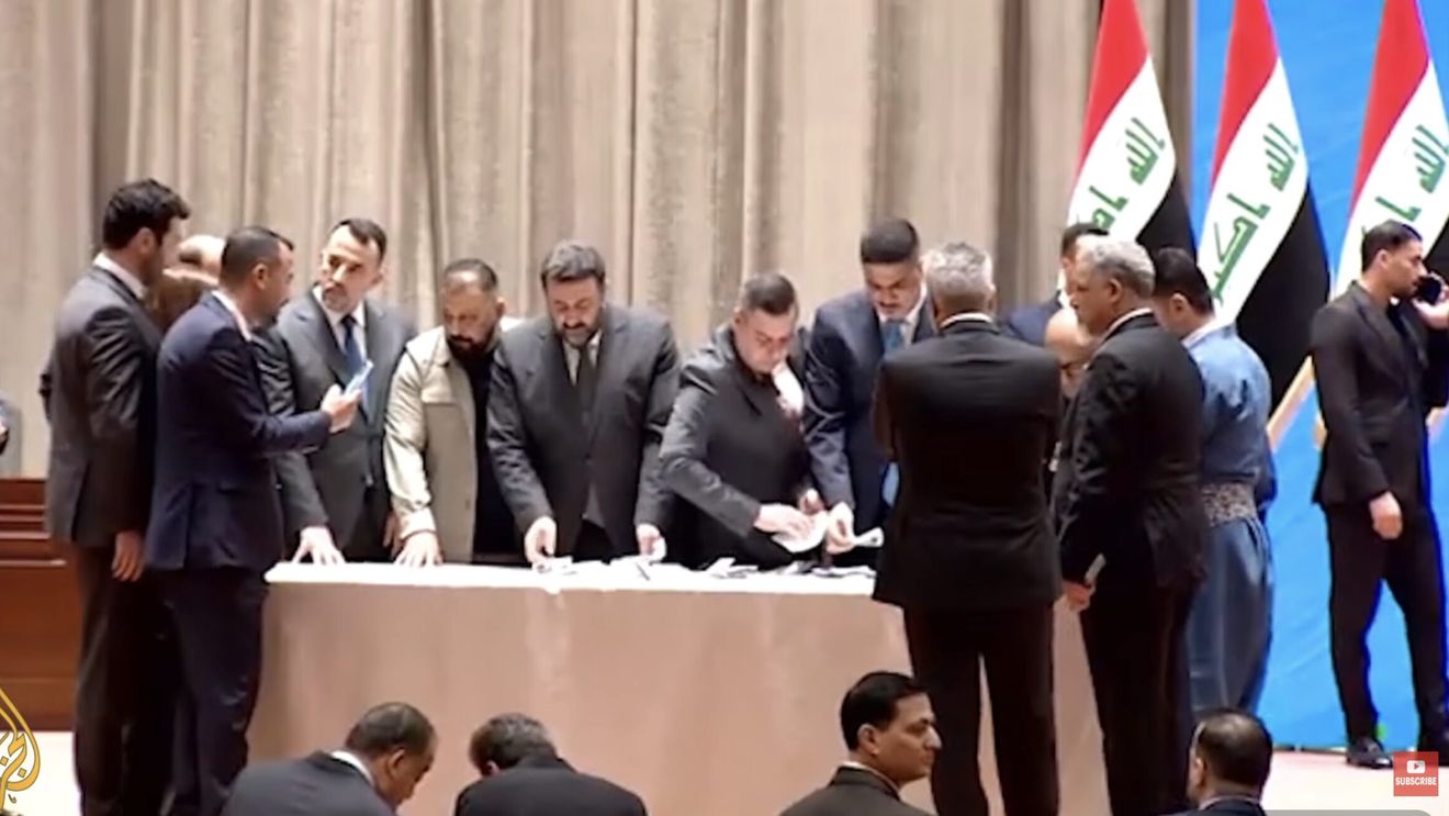 47 de oficiali, între care mai mulţi parlamentari, arestaţi în Irak, în cadrul unei operaţiuni anticorupţie