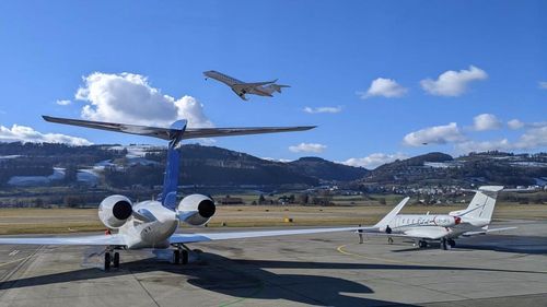 Atenție la călătoriile aeriene în Franța: grevă la aeroporturile din Paris. 10% dintre zborurile pe Aeroportul Charles de Gaulle au fost anulate din cauza grevei