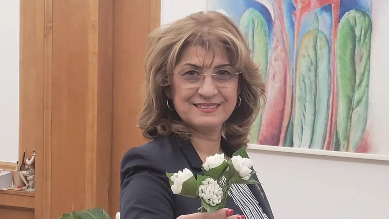 O deputată PNL cere modificarea Constituției și obligarea tuturor cetățenilor să cunoască limba română, cu referire explicită la etnicii maghiari