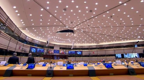 Argumente pro și contra suspendării brevetelor pe care le dețin companiile farmaceutice pentru vaccinurile anti-COVID-19 pe care le-au dezvoltat / Cum s-au împărțit taberele în Parlamentul European