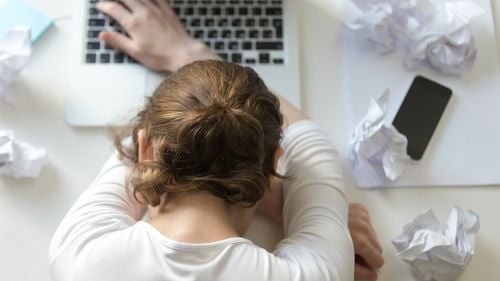 Generația uitată: Elevii care întră clasa a VII-a ar trebui să susțină anul viitor examen de admitere la liceu, la care să conteze portofoliul educațional