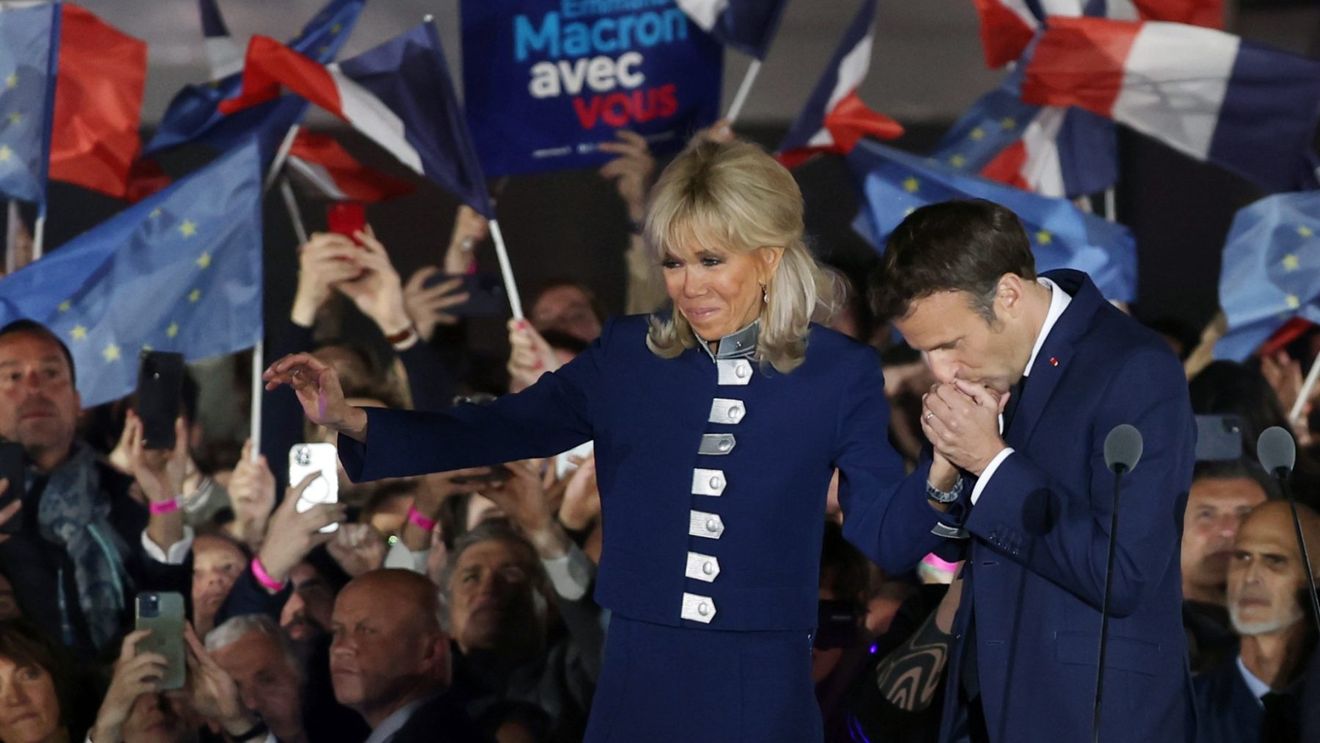 Studioul de film Gaumont pregătește o serie dedicată primei doamne a Franței, Brigitte Macron
