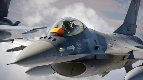 ANALIZĂ: România este neputincioasă și nu are suficiente mijloace eficiente pentru a doborî dronele care îi încalcă spațiul aerian / De ce aceasta este o misiune dificilă pentru avioanele F-16