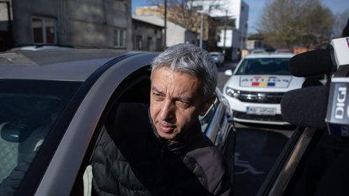 Dan Diaconescu pierde procesul cu presa / A cerut să nu se mai publice date din dosarul în care era acuzat de sex cu minore / Trebuie să plătească avocații structurilor media / Sentința nu e definitivă