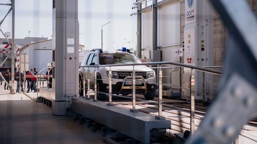 Primul scaner cu raze X pentru verificarea transporturilor, inaugurat la Biroul Vamal Galaţi-Giurgiuleşti / 9 aparate, operaţionalizate în 2024, 26 urmând a fi în total / Boloş: În special, ne concentrăm pe consolidarea luptei împotriva contrabandei