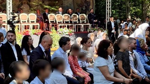 Nicușor Dan nu a participat la Ziua Marinei pentru că se afla la Mănăstirea Sâmbăta de Sus, în apropiere de orașul său natal / Aici organizează Fundația neolegionară ”Ion Gavrilă Ogoranu” întâlniri anuale / Președintele Dan a stârnit reacții internaționale după ce a anunțat că va retrimite în Parlament legea anti-extremism, deși CCR a declarat-o constituțională