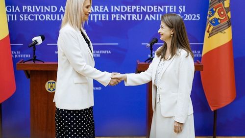 Gorghiu, după întâlnirea cu ministrul justiției de la Chișinău: Democraţia şi statul de drept din Moldova, atacate prin acţiunile de război hibrid ale Rusiei / ”Actori utili” şi ”strategici” care avansează interesele Rusiei există şi în România