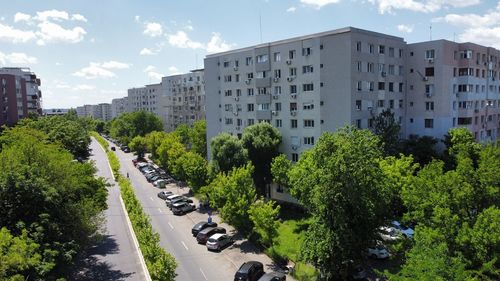 Sector 3: Un nou regulament privind gestionarea parcărilor, lansat în dezbatere publică, cu posibilitatea unui al doilea loc de parcare pentru apartamentele cu peste trei camere