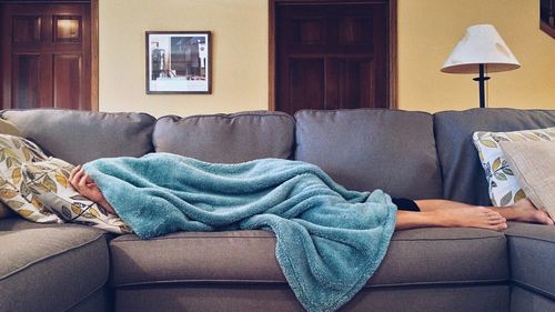 Alexandru Rafila: Concediul medical este un drept al oricărui angajat / Ministrul Sănătății crede că trebuie verificat sistematic dacă există suspiciuni că cineva prescrie sau beneficiază de prea multe concedii