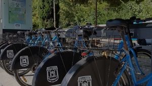 Biciclete pe malul Mării Negre: La Balcic proiectul rulează de patru ani, la Constanța s-a blocat în proceduri birocratice