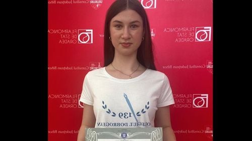 Câştigătoarea Olimpiadei de limba română din Ucraina vrea să urmeze o facultate în România / "E cam greu cu sunete de alarmă (...) Avem subsol unde ne ducem când sună alarma, dar acolo nu putem face lecţii, pentru că suntem stresaţi şi aşteptăm ştiri”