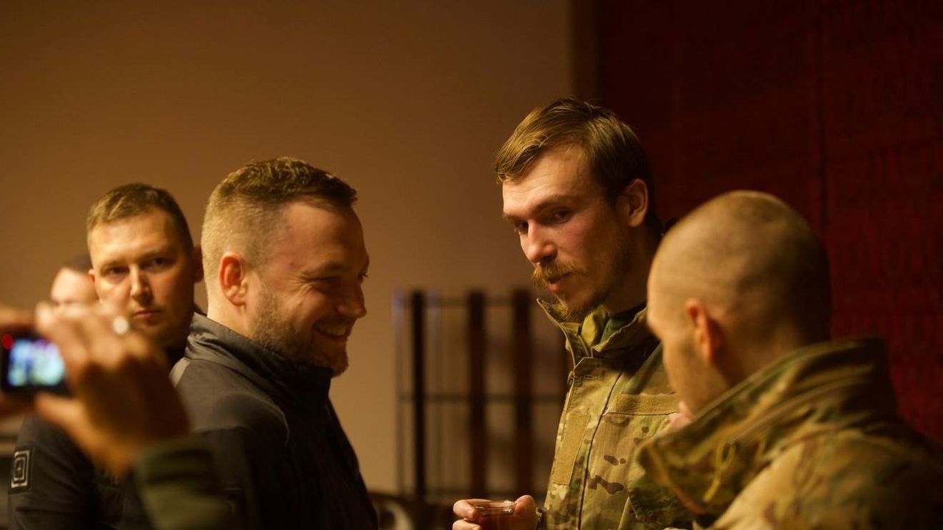 Comandanții Regimentului Azov, recent eliberați, vor rămâne în Turcia până la sfârșitul războiului