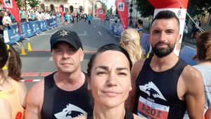 Șeful IPJ Cluj, locul 2 la un cros organizat în municipiul Cluj / A făcut echipă cu alți doi polițiști în cursa de 8 km