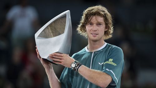 Andrey Rublev îl învinge pe Jack Draper în finală și câștigă al doilea titlu la Doha / Ce s-a întâmplat la Rio Open - Comesana a căzut peste fileu în semifinală