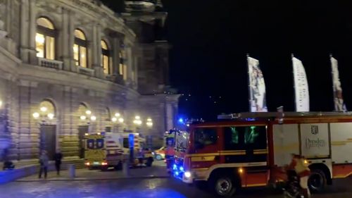 Mai multor spectatori, şi ulterior şi paramedici, li s-a făcut rău în timpul unui concert, la Dresda