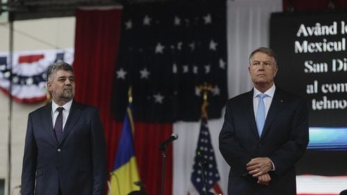 VIDEO Iohannis și Ciolacu, la recepția ambasadei de Ziua Americii/ Președintele și premierul au amintit de ”obiectivul Visa Waiver” și au subliniat că parteneriatul strategic cu SUA va rămâne ”fundamentul politicii externe” a României