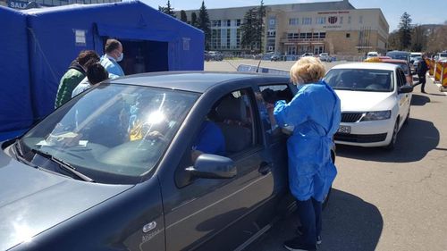 Primul centru drive-through din Suceava ar putea fi deschis la sfârşitul săptămânii / Primarul Ion Lungu face apel la angajatori să acorde facilităţi salariaţilor pentru a încuraja vaccinarea